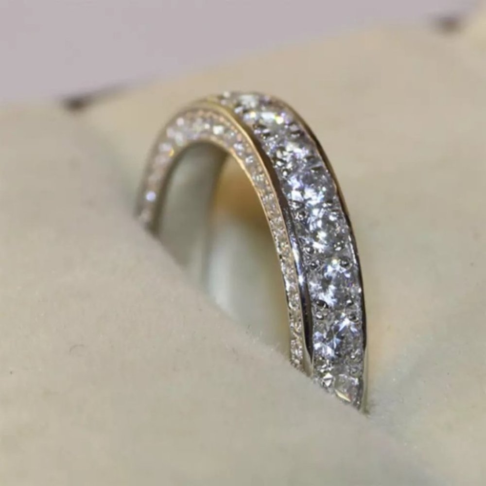 New 925 Silver Beautiful Band Engagement Diamond Ring - Picture 4 of 6